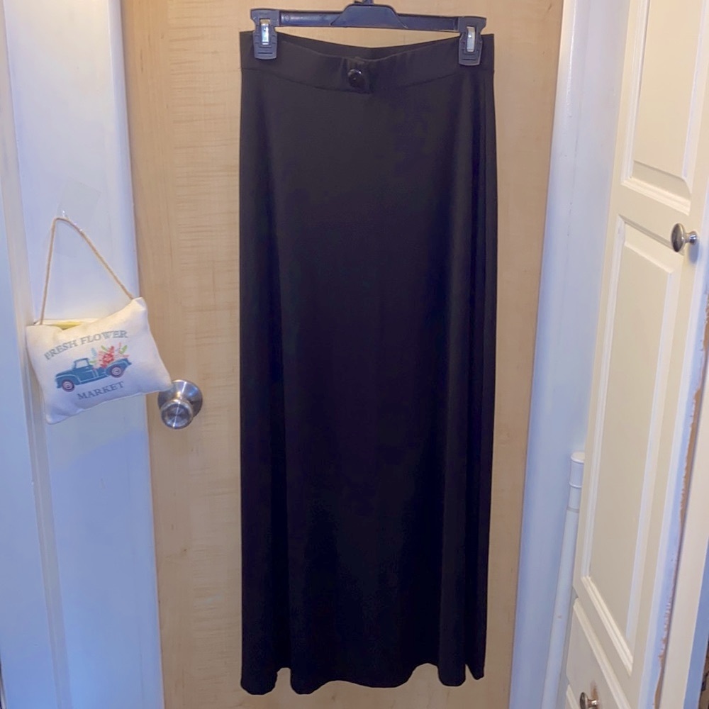 ⭐️3 for $29 Tape Measure Maxi Spandex A-line Skirt